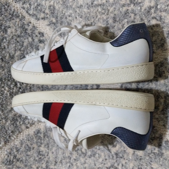 GUCCI SNEAKERS - Picture 8 of 16